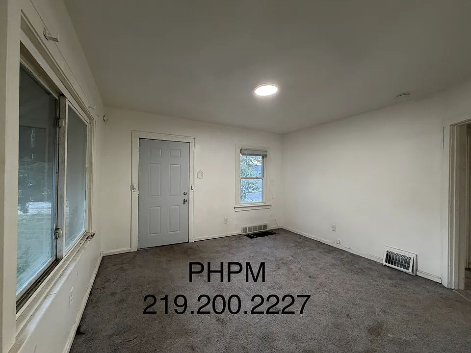 1721 Ellsworth Pl