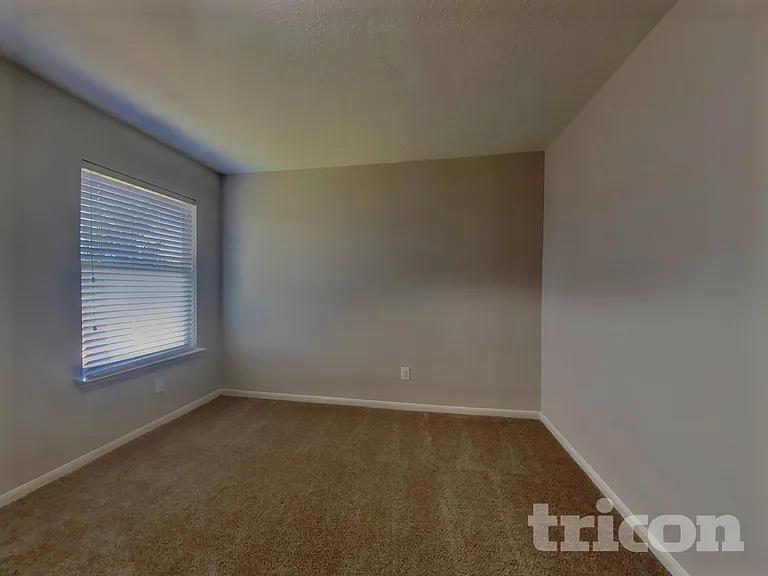 1015 Blair Field Ln — Photo 13