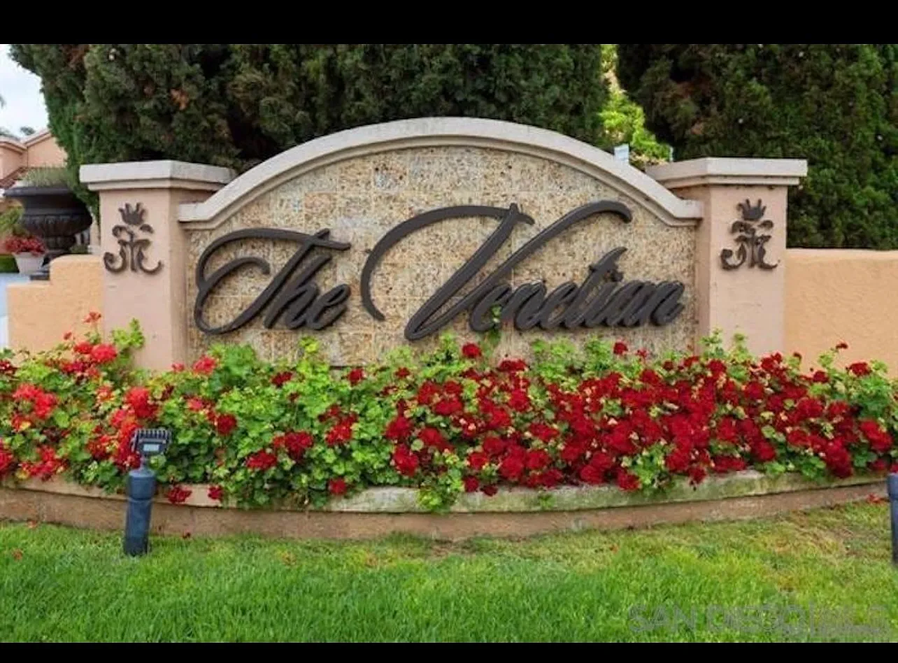 2 bed, 2.5 bath, 1100 sqft, $3,500 — Photo 1
