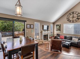 1927 Oak Cir, Yountville, CA