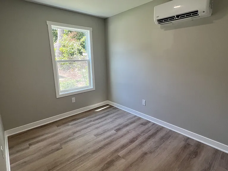 528 Oak Ave — Photo 43