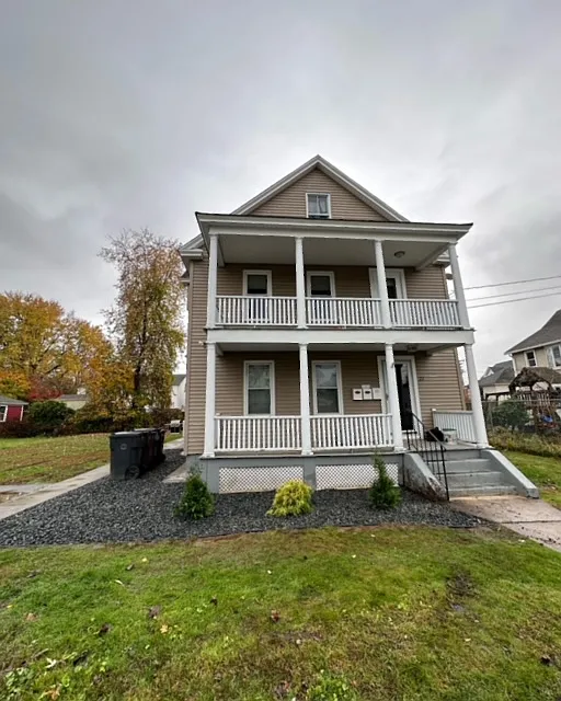 27 Parkside Ave — Photo 1