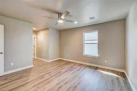Unit Photo