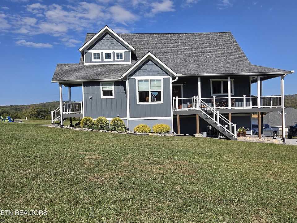 1st image of 301 Ruth Cir