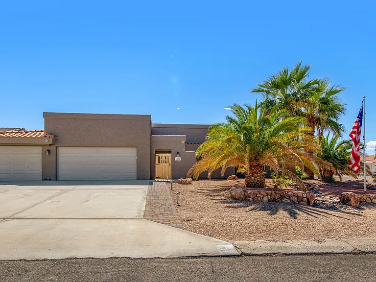 1800 Burgundy Dr — Photo 7