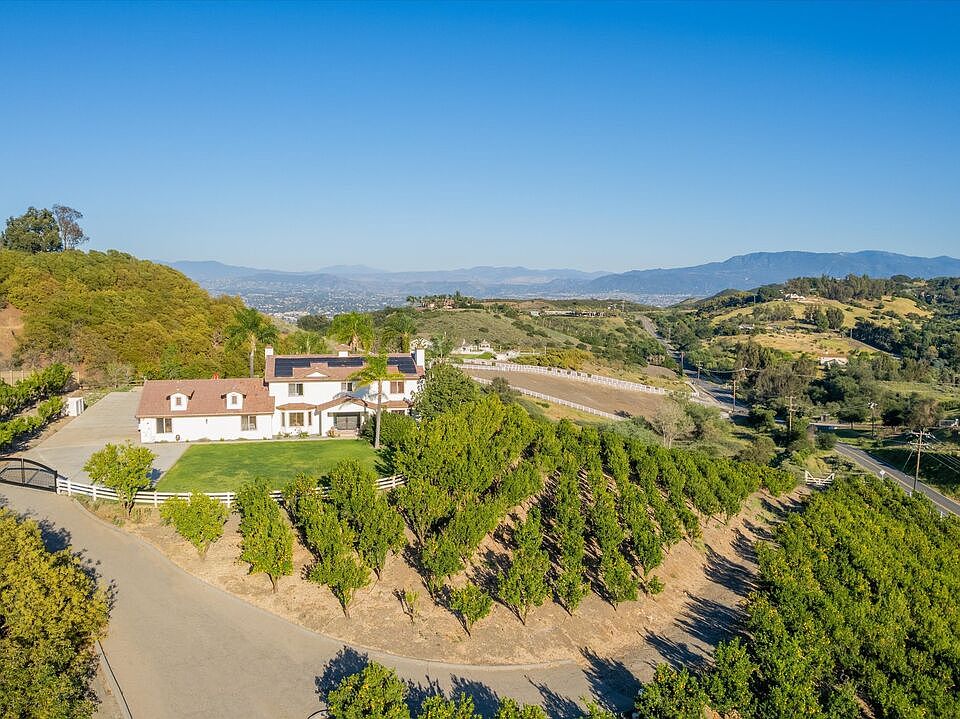 1st image of 27120 Avenida Del Oro