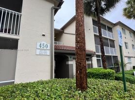 450 S Park Rd, Hollywood, FL