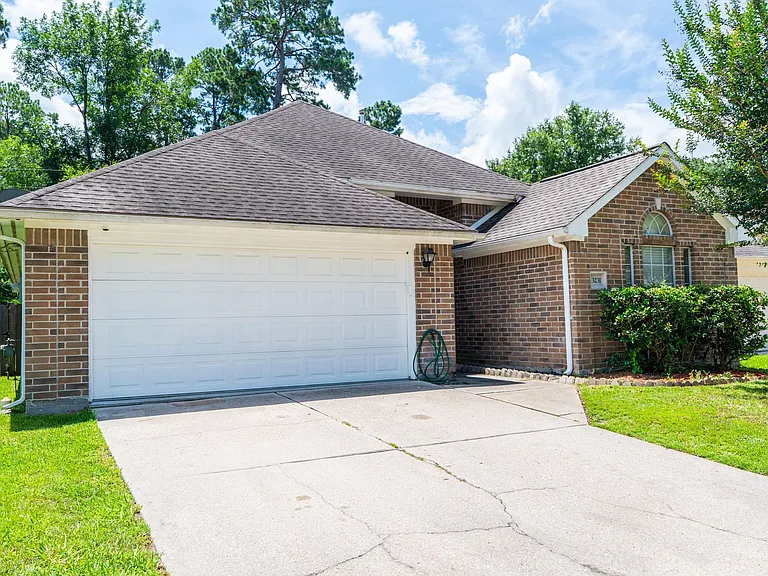 3231 Candlepine Dr — Photo 2