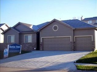 17052 Corby St, Omaha, NE 68116