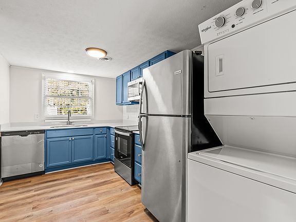4th image of 512 Ridley Ave #A
