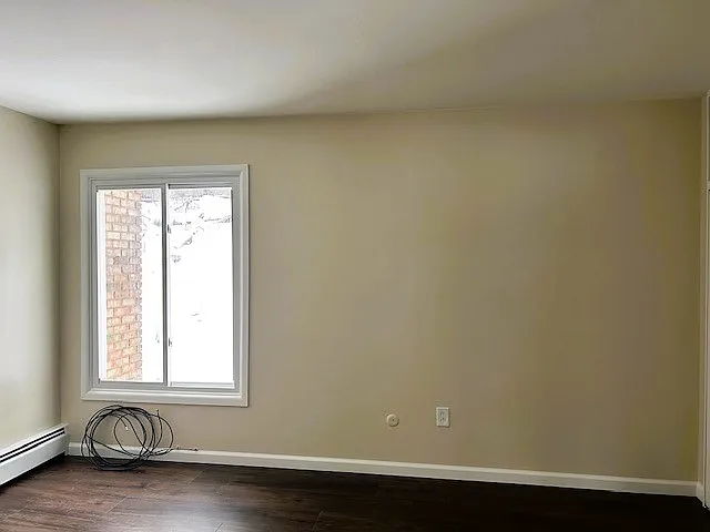 Burnet Park Apartments — Photo 3