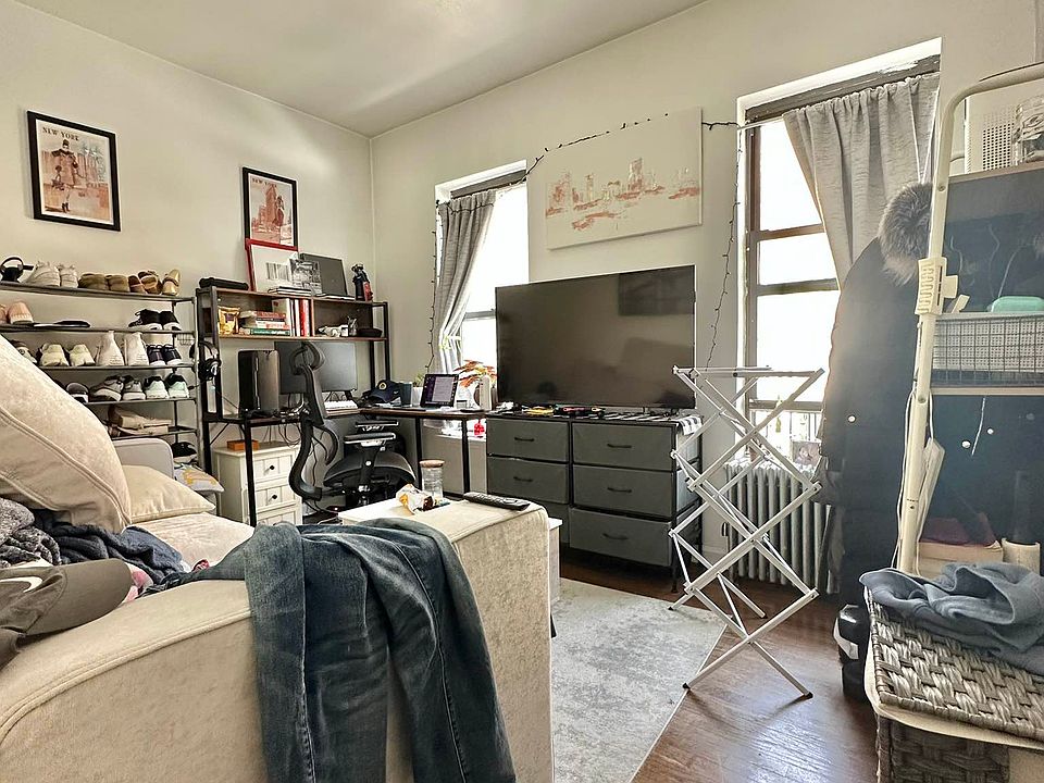 2nd image of 509 E 73rd St APT 22