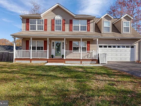 3rd image of 11905 Hyacinth Ct