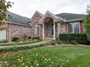 4232 E Crosswinds Pl, Springfield, MO 65809