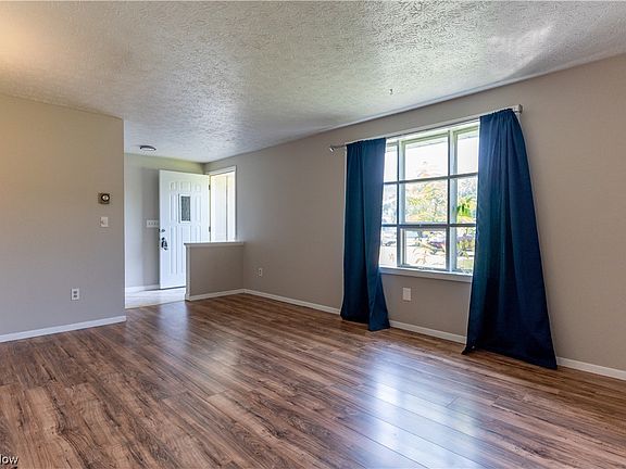 4th image of 4501 Princess Anne Ct