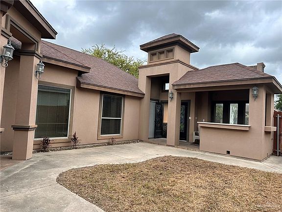 2nd image of 4405 Wisteria Ave