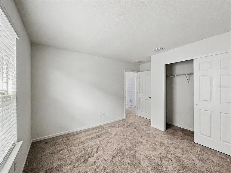 55 Signet Cir — Photo 29