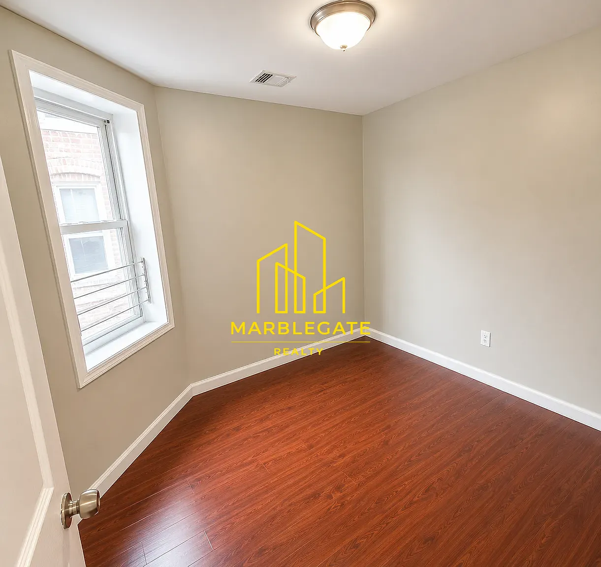 4 bed, 1.5 bath, $2,550 — Photo 3