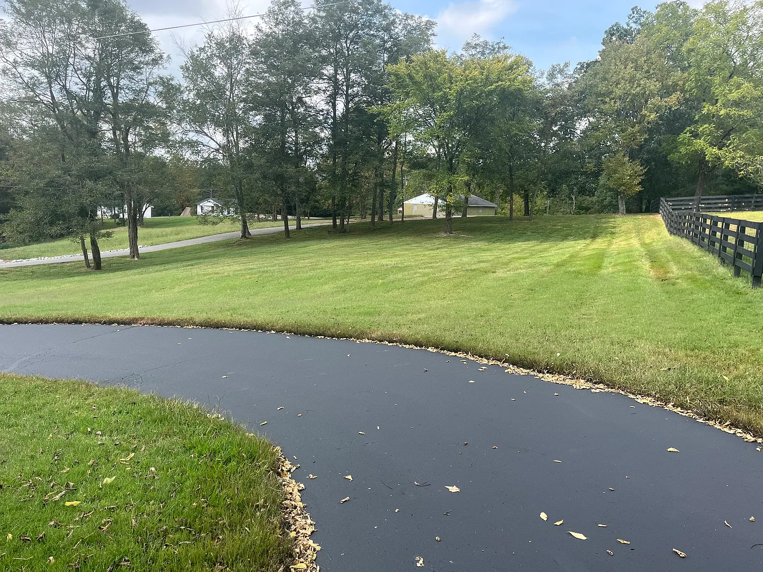 4 bed, 2200 sqft, $2,400 — Photo 4