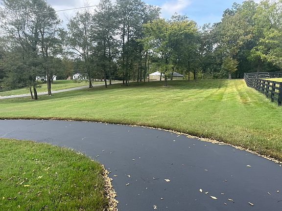 4th image of 2771 Old Hill Rd