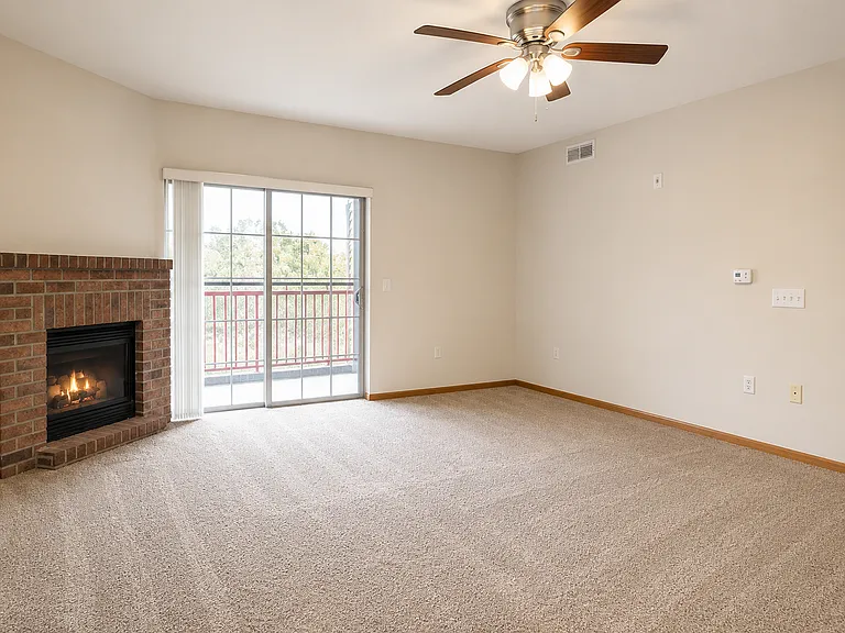 Stratford Place Luxury Apartments — Photo 11