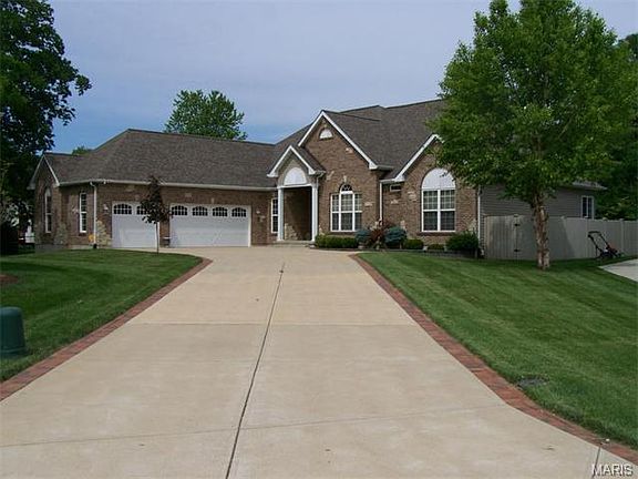2nd image of 5354 Yaeger Circle Dr
