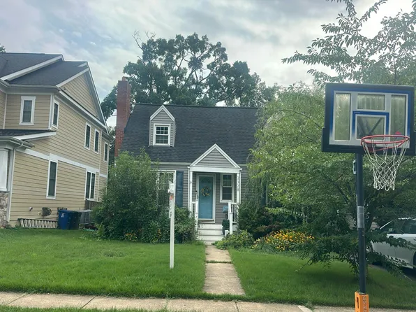 2328 N Columbus St, Arlington, VA 22207