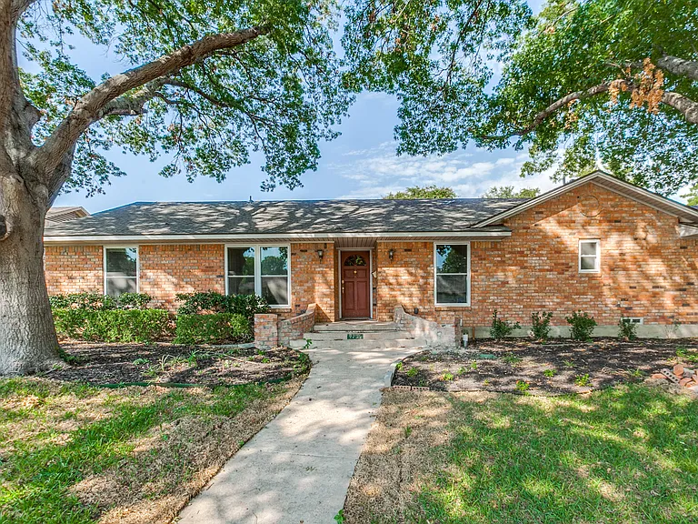 7739 La Manga Dr — Photo 25