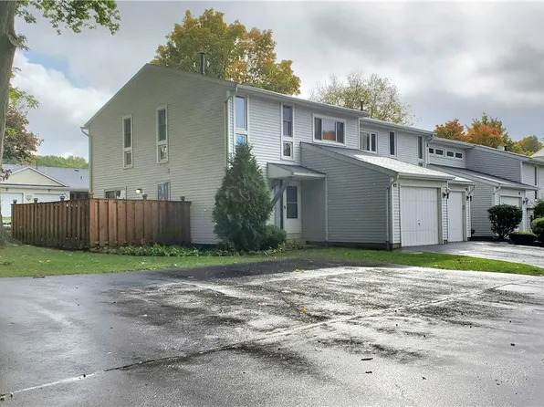 45 Blue Ridge Rd, Penfield, NY 14526