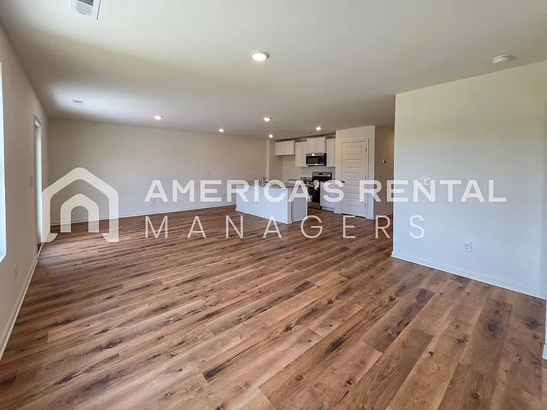 556 Saddlewood Bnd — Photo 40