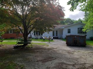 30 5th Ave, Speonk, NY 11972