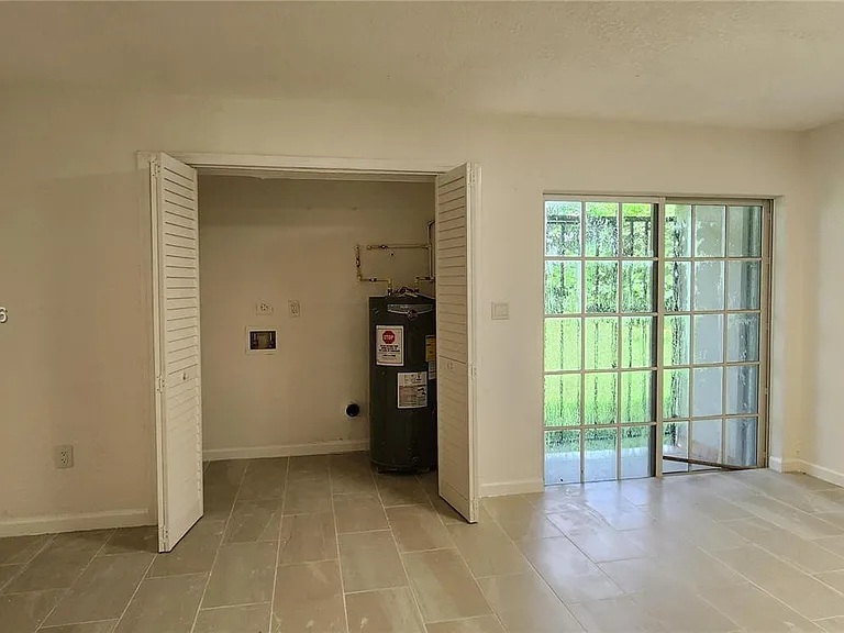 10380 NW 10th Ave #10380 — Photo 6