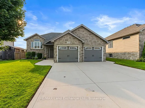 298 Stickel St, Saugeen Shores, ON N0H 2C1