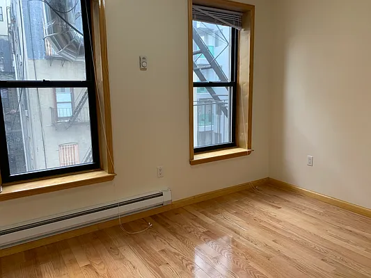 Rented by Oxford Property Group | media 11