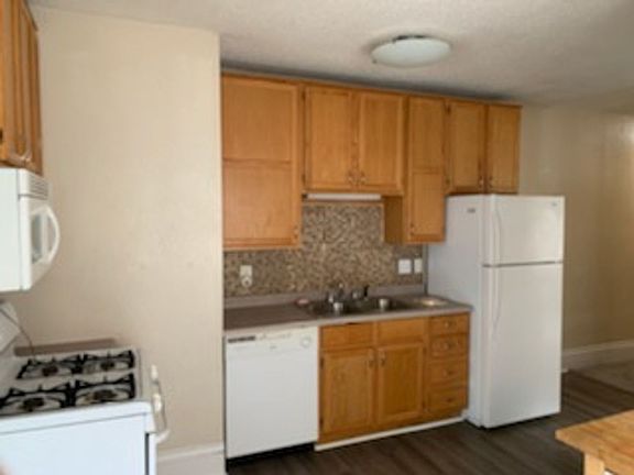 2nd image of 3038 13th Ave S APT 11
