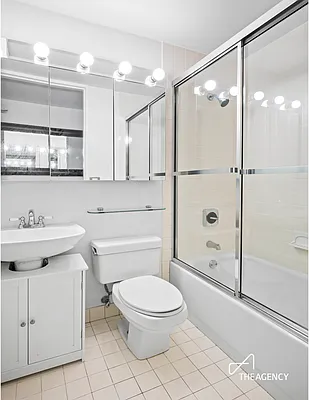 Rented by The Agency | media 15