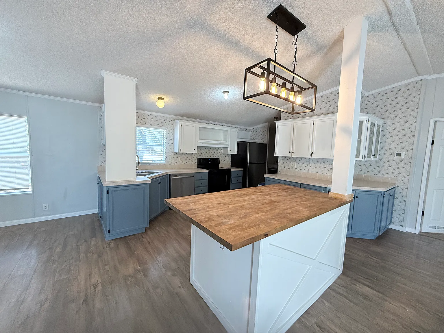 3 bed, 1512 sqft, $1,500 — Photo 3
