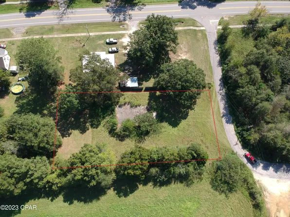 3306 5th Ave S, Bonifay, FL 32425