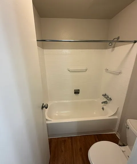 Crestview Apartments — Photo 53