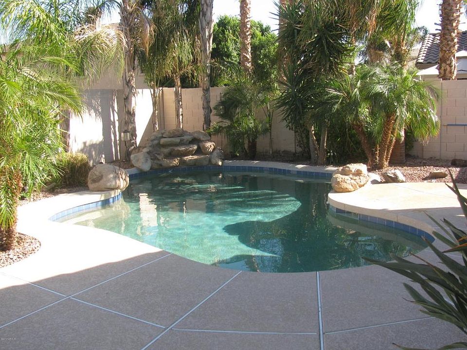 1st image of 20399 N 74th Ln