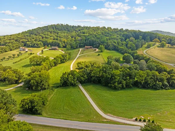 2917 Beulah Church Rd, Arrington, TN 37014