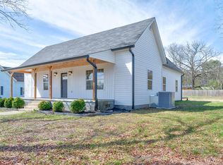 6 Probasco St, La Fayette, GA 30728