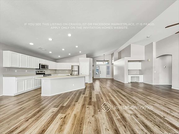 5th image of 8524 W Chickasaw St