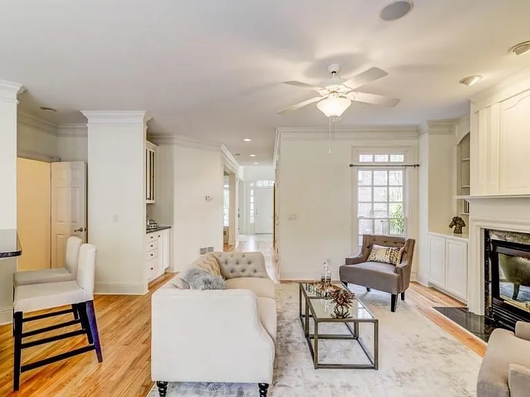 704 Longleaf Dr NE — Photo 12
