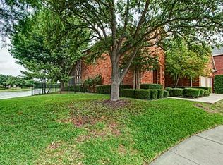 3867 Lakeview Ct, Addison, TX 75001