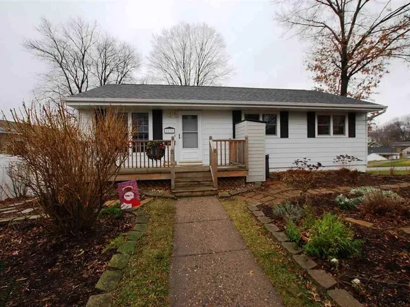 2876 Illinois Ave, Dubuque, IA 52001