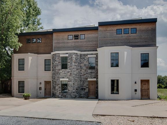2nd image of 710 Wyndham Woods Cir
