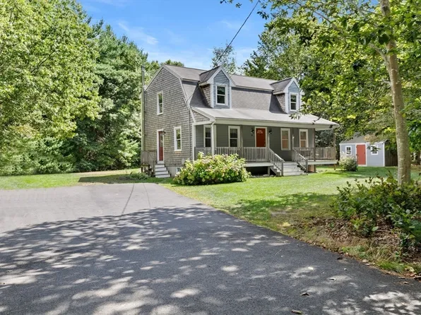 89 Plain St, Middleboro, MA 02346