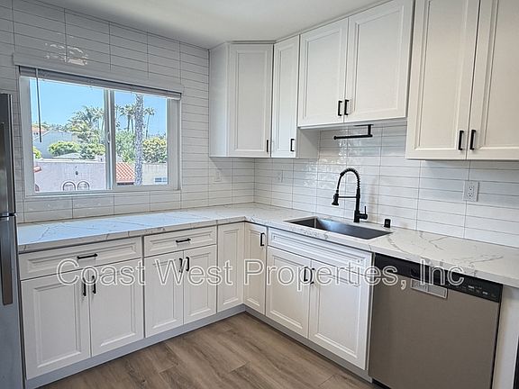 4th image of 4802 Orchard Ave APT 2