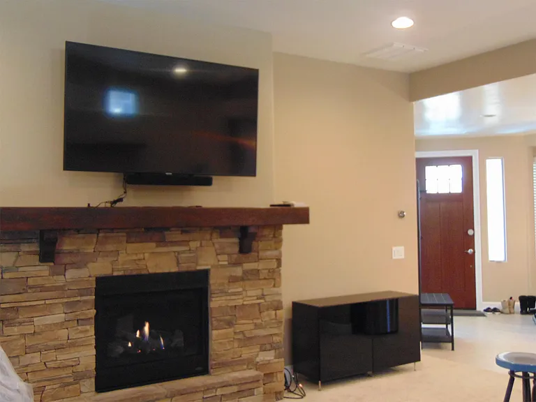 1494 Varsity Dr #3 — Photo 3